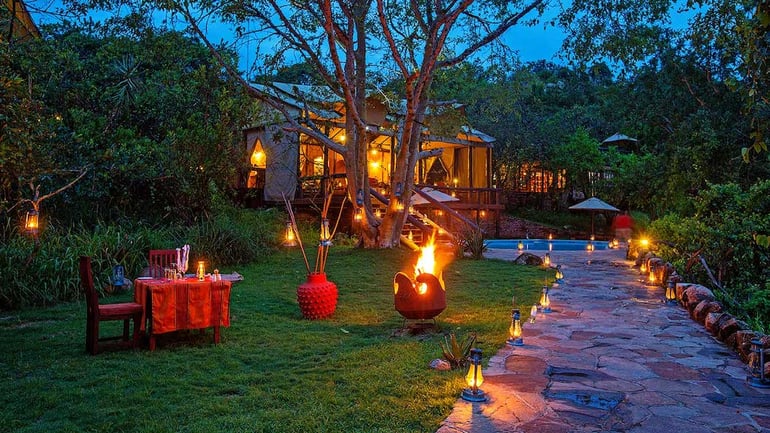 Serengeti-Migration-Camp---dining---romantic-private-dinner-by-the-lounge